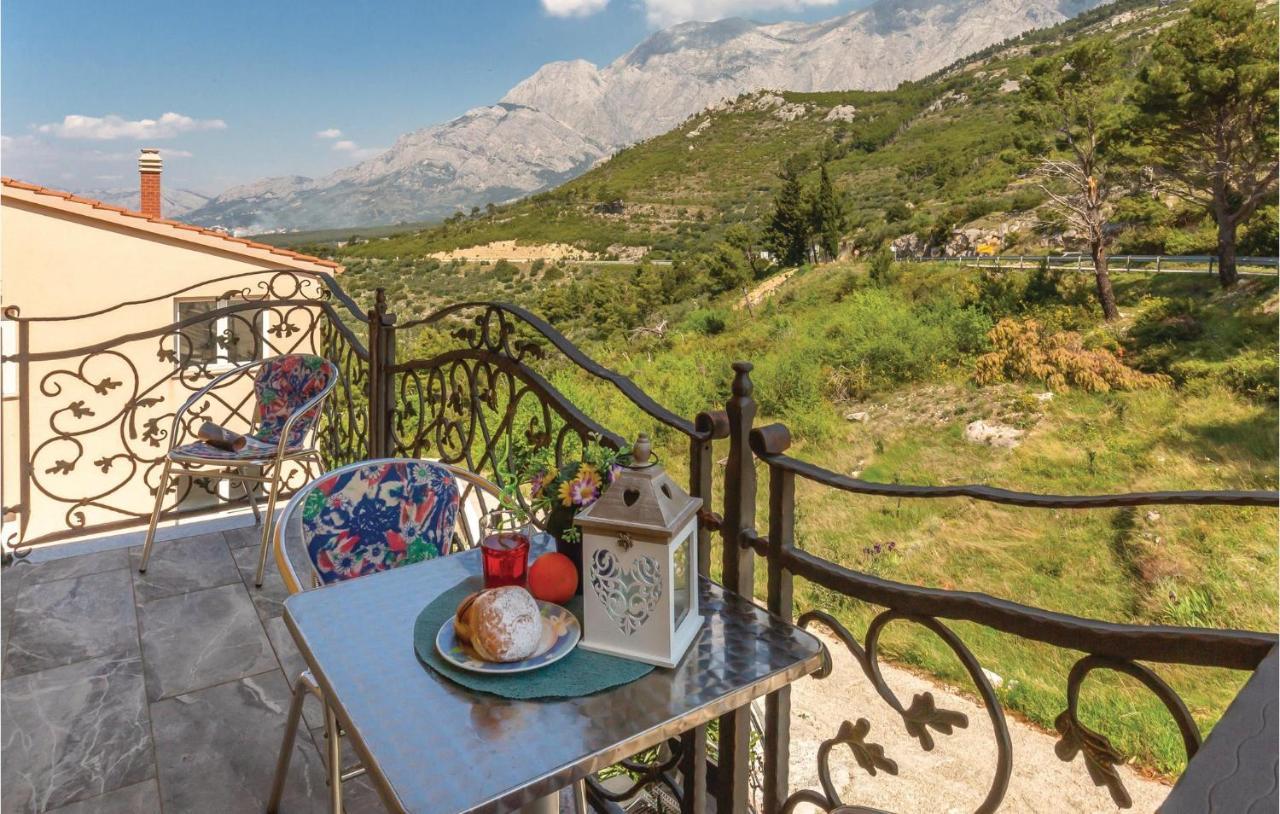 Beautiful Apartment In Krvavica With Kitchen Exterior foto