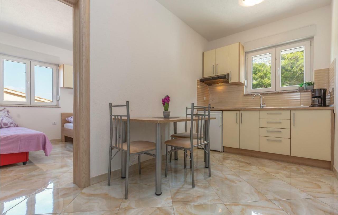 Beautiful Apartment In Krvavica With Kitchen Exterior foto